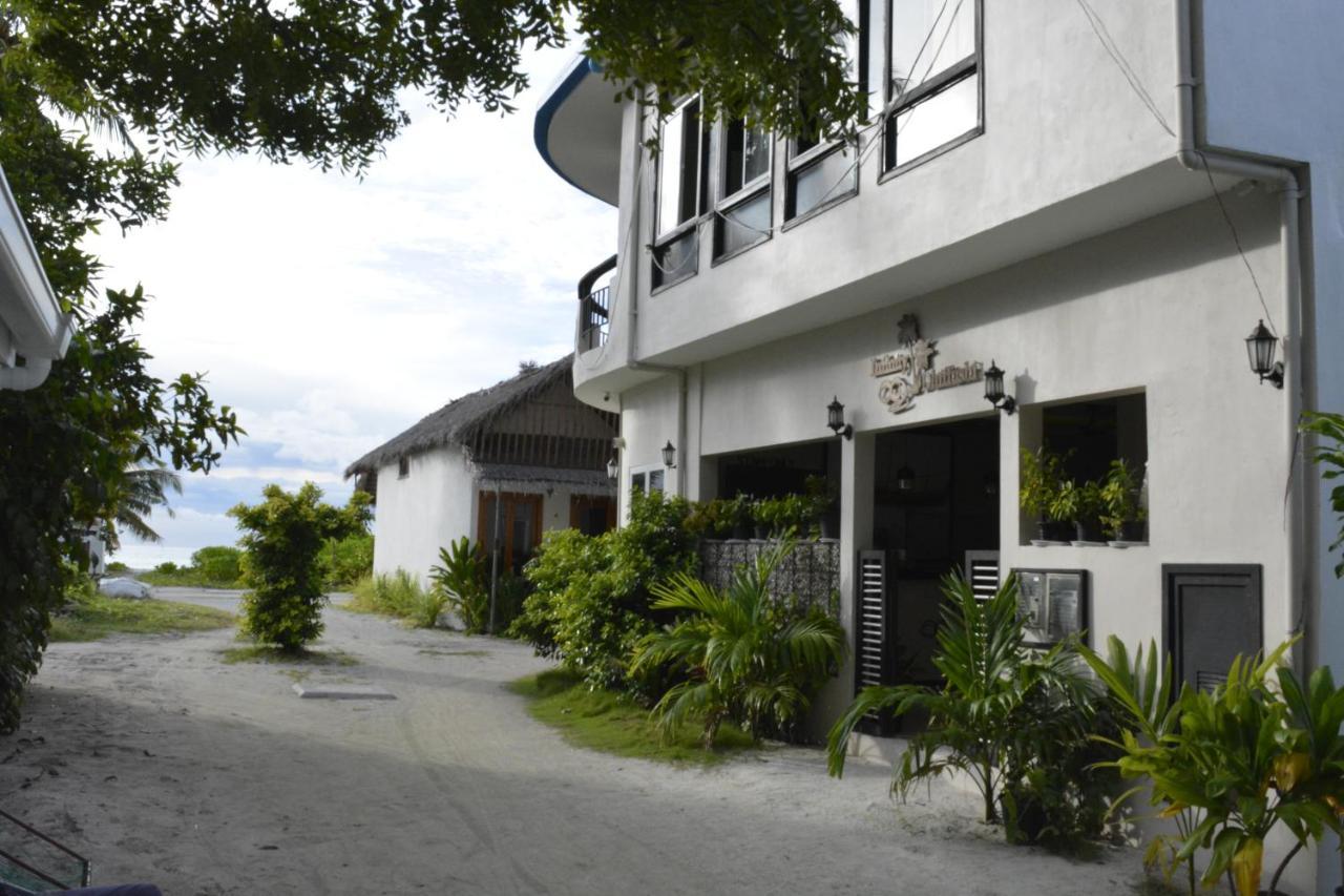 Infinity Dhiffushi Hotel Exterior foto