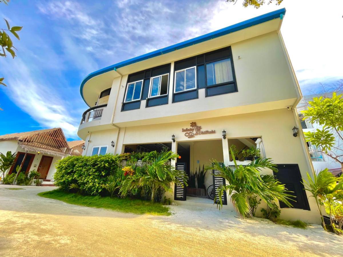 Infinity Dhiffushi Hotel Exterior foto