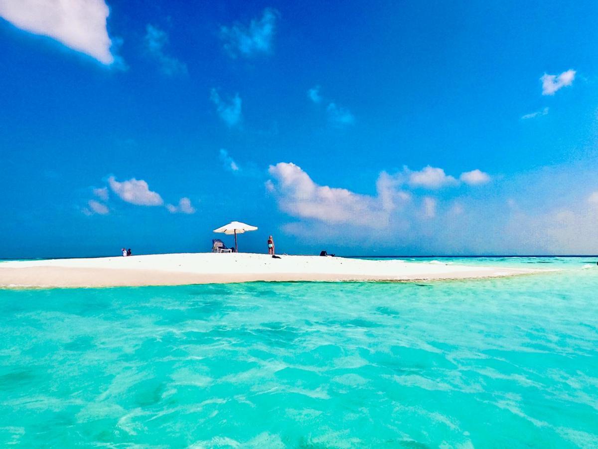 Infinity Dhiffushi Hotel Exterior foto